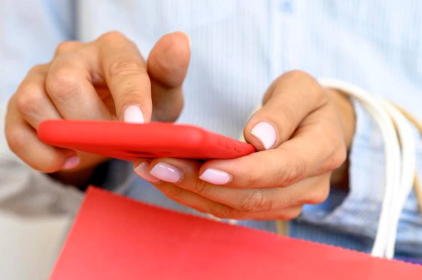 Maintaining-Your-Manicure