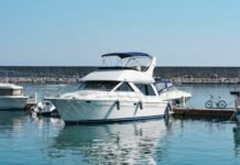 9 Factors to Consider Before Working on a Yacht: From Salary Examples to Downsizing Strategies