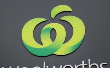 Woolworths warehouse workers strike Australia