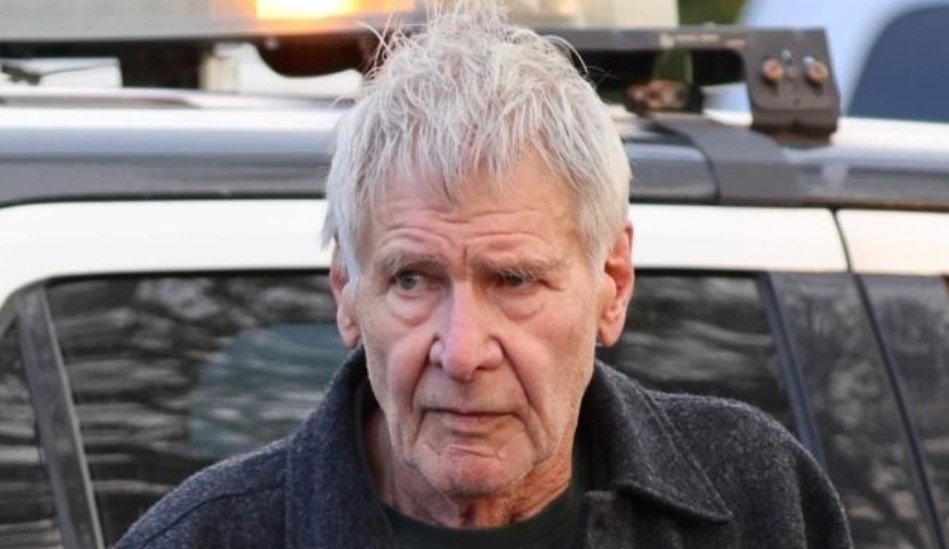 Harrison Ford LAPD wildfire evacuation Brentwood