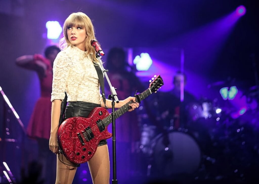 taylor swift jack antonoff kitchen celebration getaway car