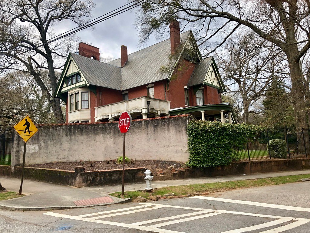Edgewood Avenue