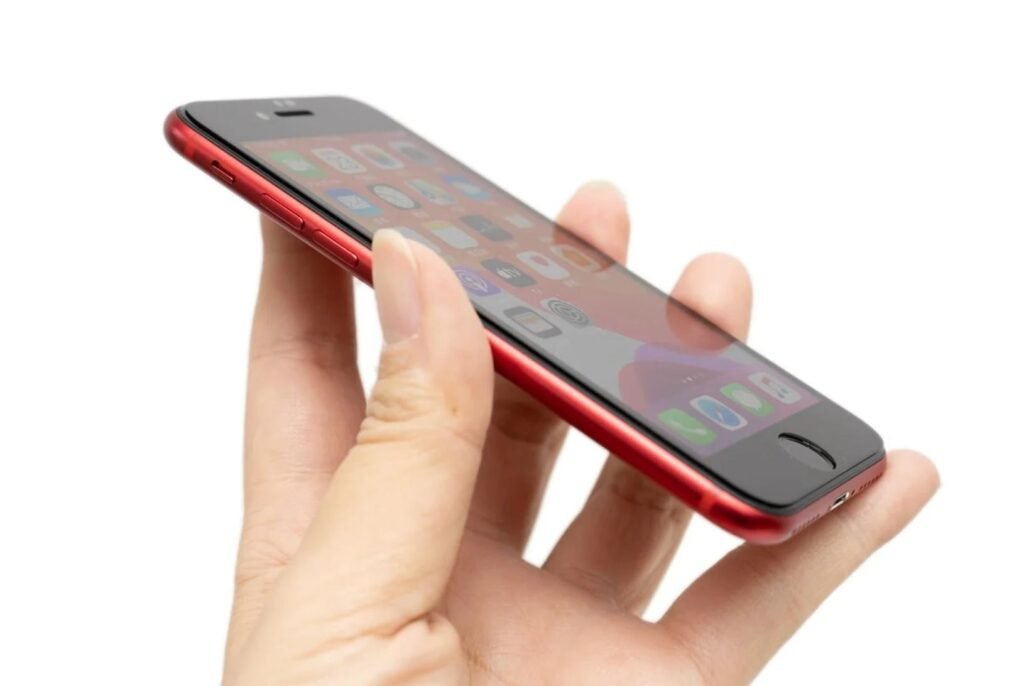 iphone se 2022 battery in iphone se 2020 mobile