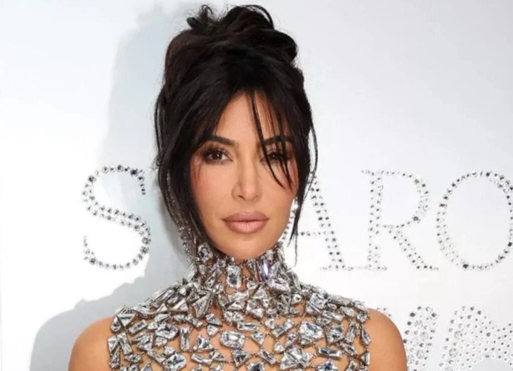 kim kardashian dazzles at la